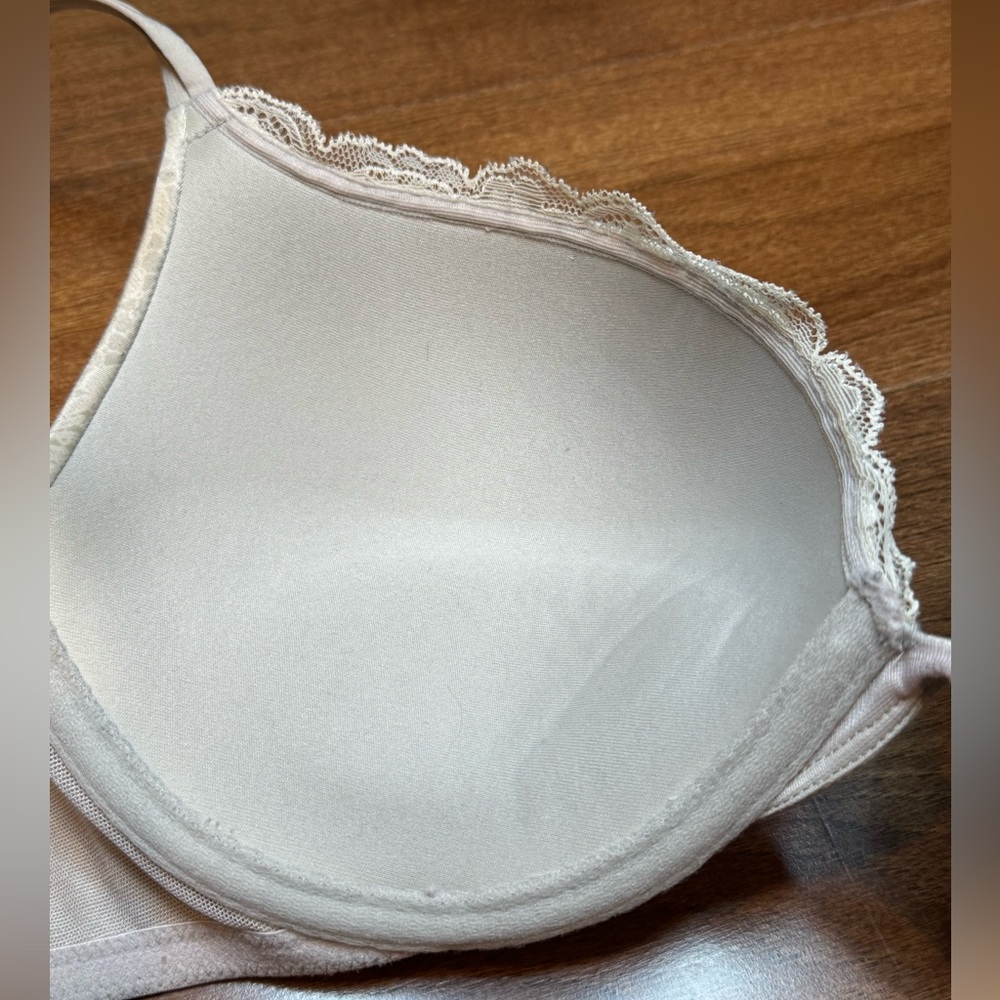 Vintage VICTORIA’S SECRET Light Beige Push-Up Bra - Picture 6 of 12